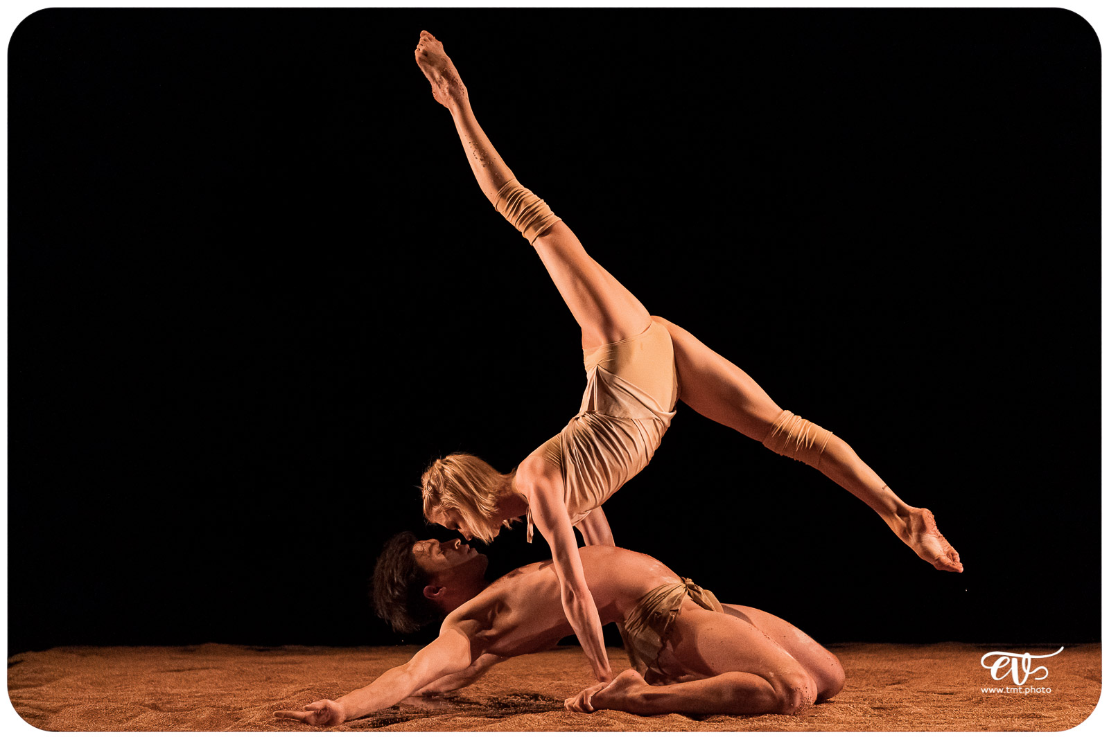 MY LAND (RECIRQUEL COMPANY)